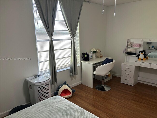 Building Photo - 8310 Sands Point Blvd