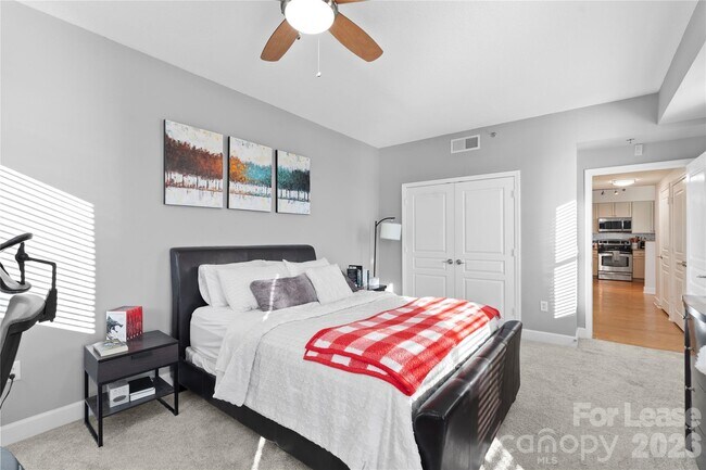 Building Photo - 1315 East Blvd