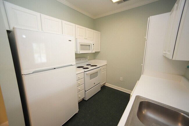 Building Photo - 524 Aberdeen Dr
