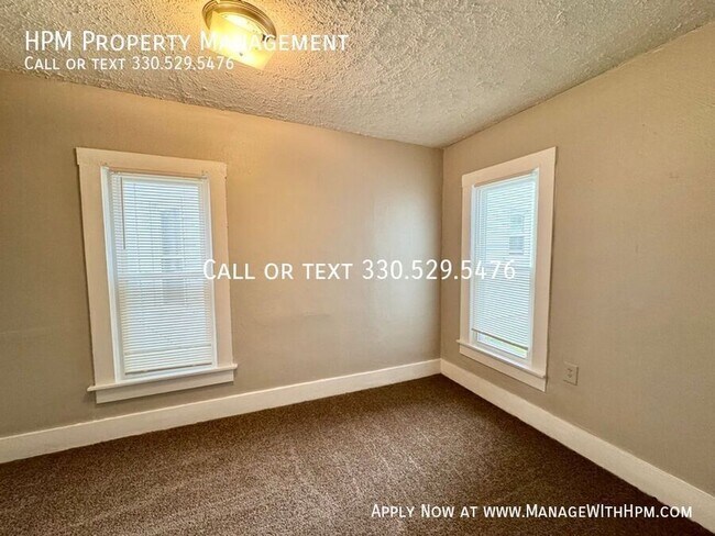 Building Photo - 2822 4th St NW