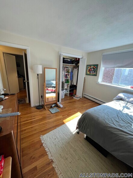 Building Photo - 88 Gardner St