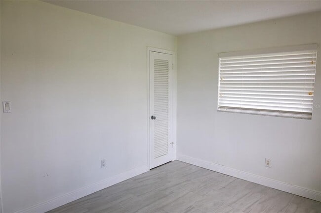 Building Photo - 14041 95 Ave