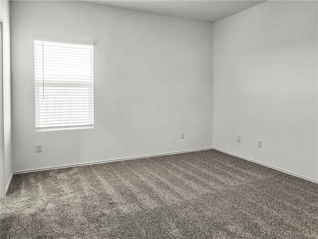 Building Photo - 251 Geode Glen