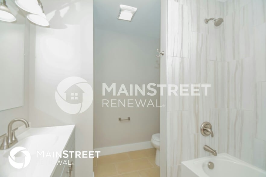 Building Photo - 115 Green Meadow Dr