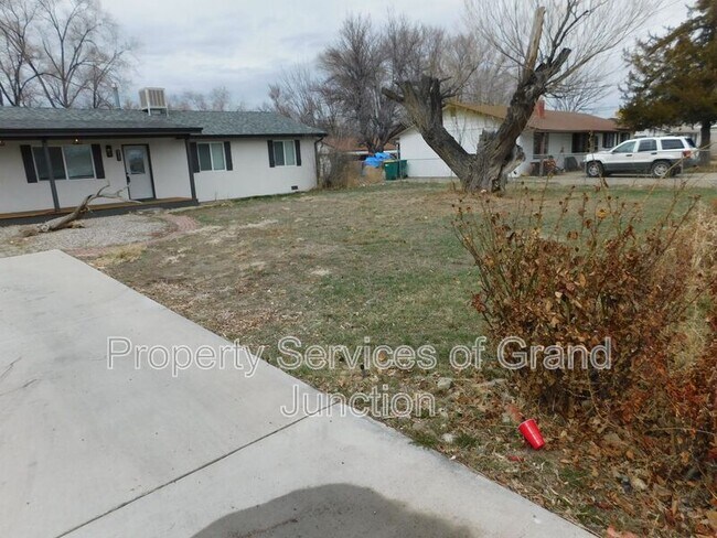 Building Photo - 317 N Coulson St