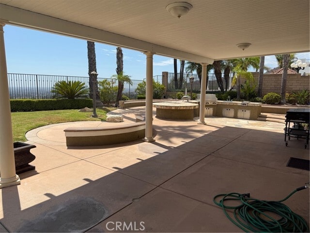 Building Photo - 2540 N San Miguel Dr