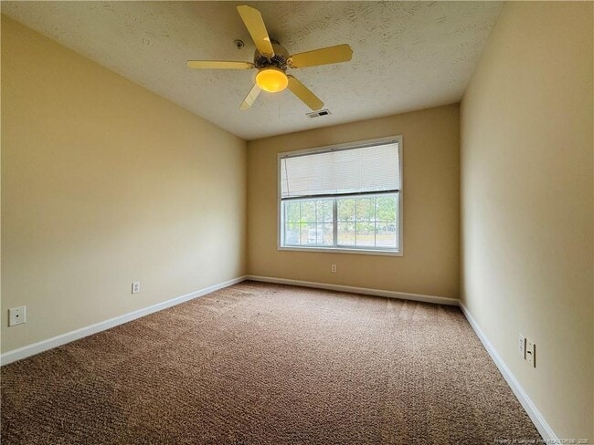 Building Photo - 349 Waterdown Dr