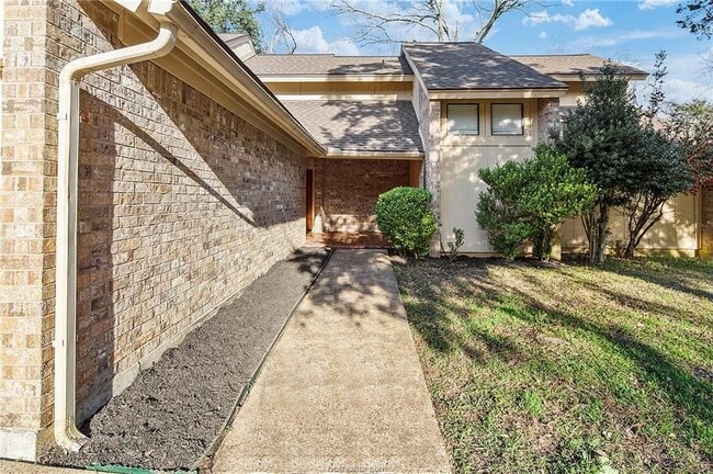 Building Photo - 603 Cache Cove Ct