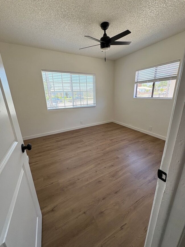 Building Photo - Gorgeous Remodeled 4 bedrooms 2 Bathroom.