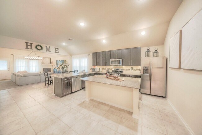 Building Photo - 2311 Bright Sunrise Trl