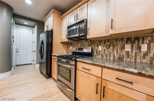 Building Photo - 2417 Granada Bluff Ct