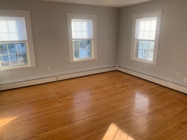 Livingroom - 12 Maple Cir