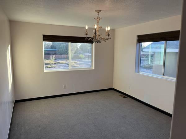 Building Photo - 220 Roehl Rd NW