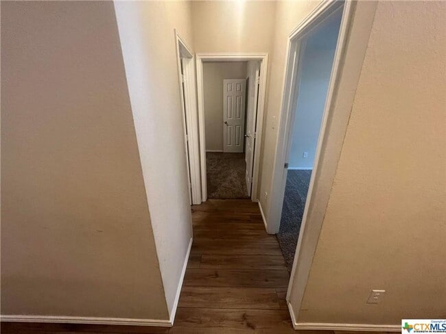 Building Photo - Lovely 3 bed 2 bath coming soon!