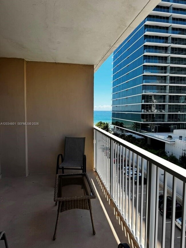 Building Photo - 1980 S Ocean Dr