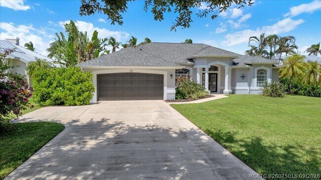 Building Photo - 165 SE Osprey Rdg