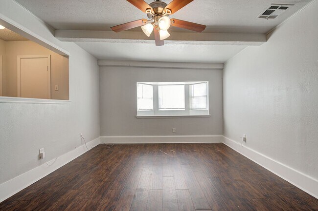 Building Photo - Corner-Lot Charmer Near Tinker AFB | Solar...