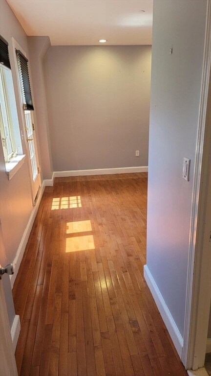 Building Photo - 6 Clarendon St