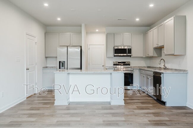 Building Photo - 14479 Hancock Towns Dr