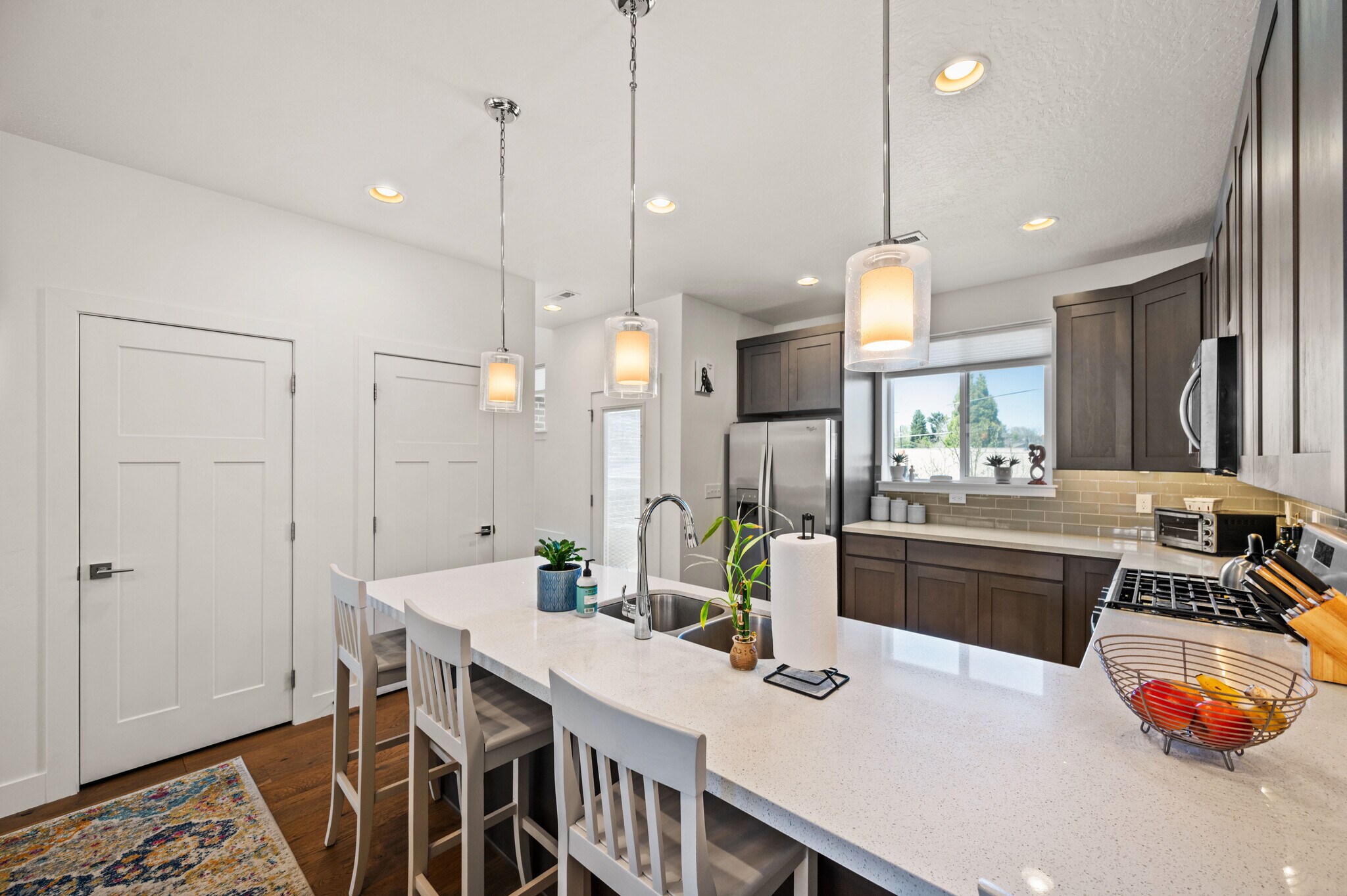 Kitchen - 1421 E Komenda Way