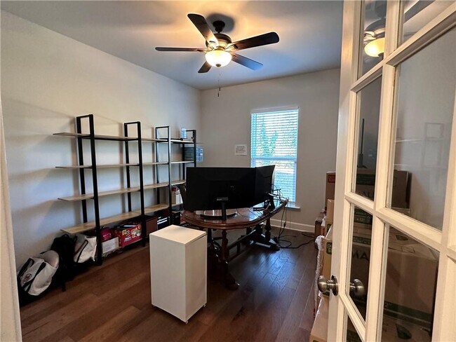 Building Photo - 5430 Wheeler Ridge Rd