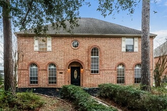 Building Photo - 2657 Concord Dr