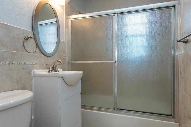 Building Photo - 3671 SW 11th St