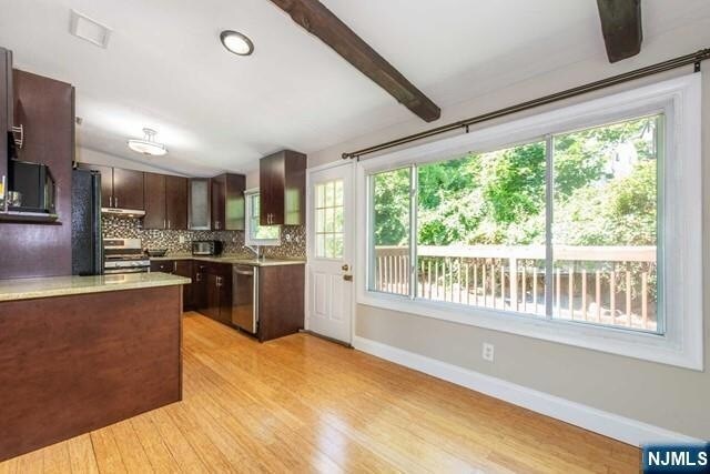 Building Photo - 19 Southwynde Dr