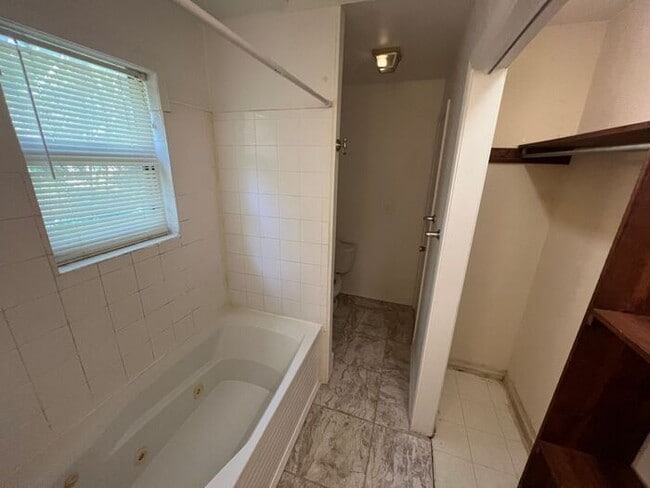 Building Photo - Warrington - 3 Bedroom, 2 Bathroom