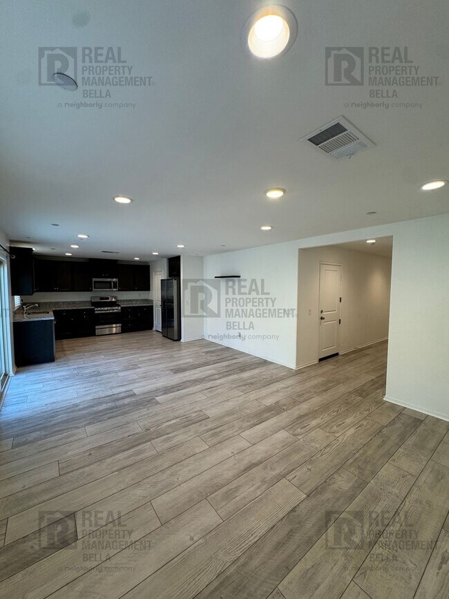 Building Photo - Gated Canyon Hills Gem – 3 Bedrooms, 2.5 B...