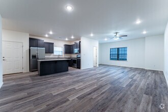 Building Photo - 4/4.5 Townhome!!