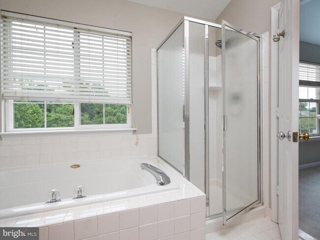Building Photo - 3766 Tonbridge Pl