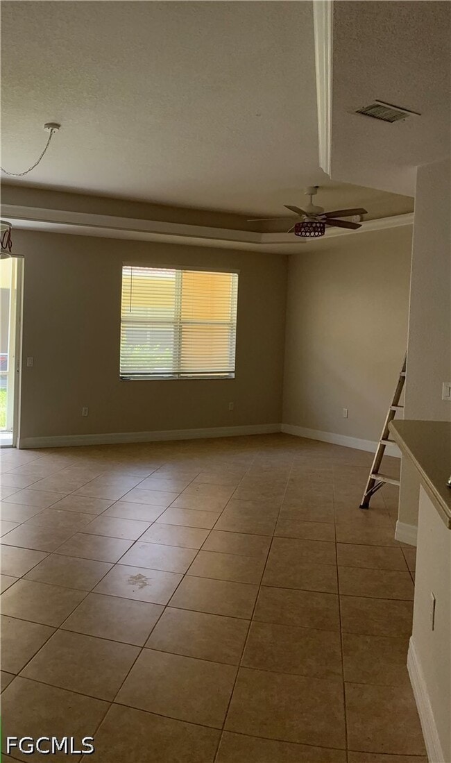 Building Photo - 9809 Boraso Way