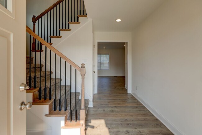 Building Photo - 1385 Harmon Ln