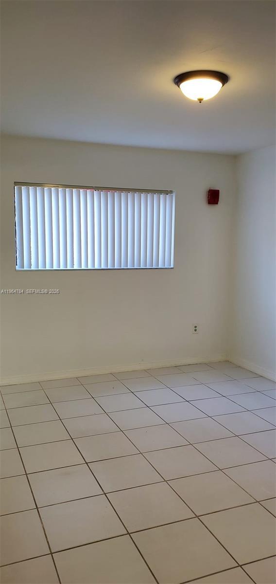 Building Photo - 5420 W 21st Ct