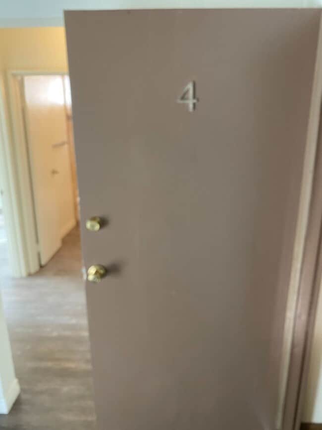 Interior Photo - ben372