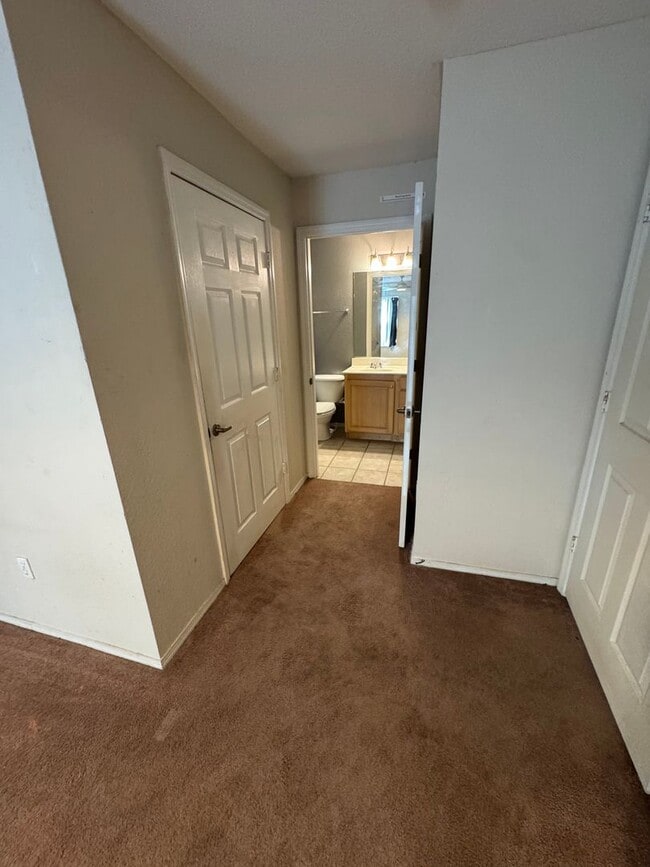 Building Photo - First 2 weeks free offer