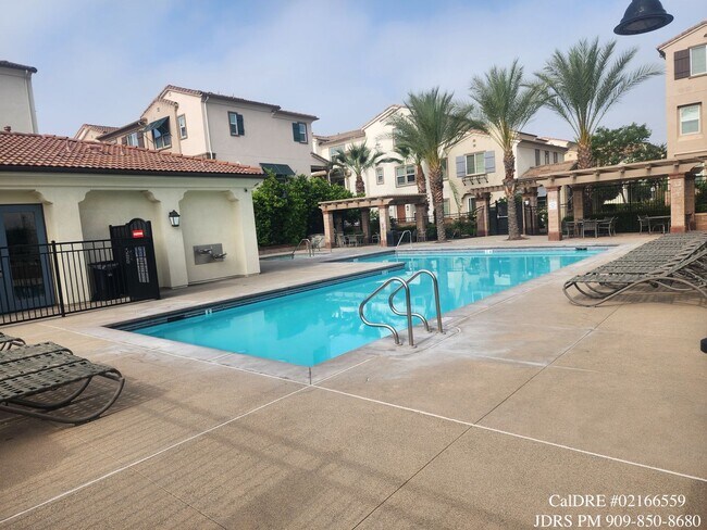 Building Photo - PRICE LOWERED! Upland 3 Bedroom Condo