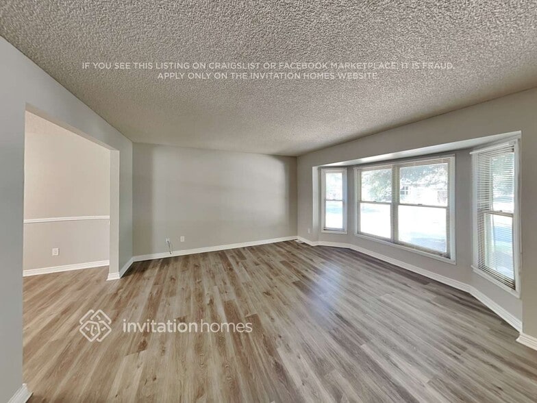 Building Photo - 19850 E Eldorado Dr