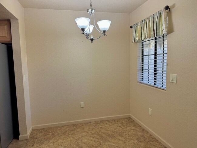 Building Photo - 101 S Players Club Dr