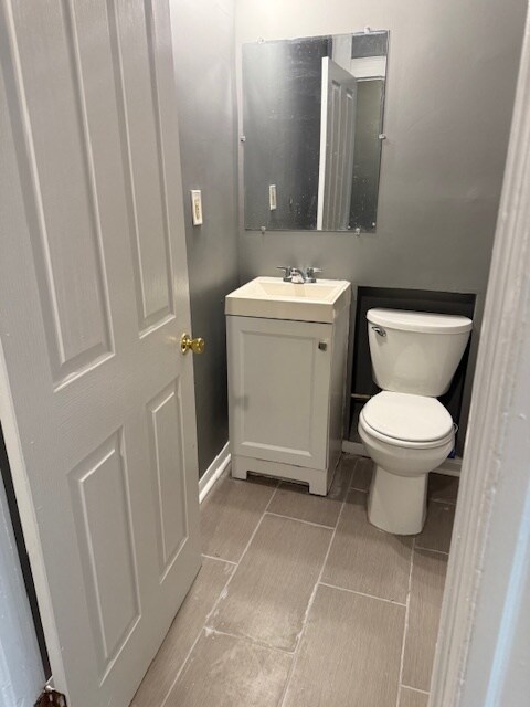 Building Photo - 2418 Baker St