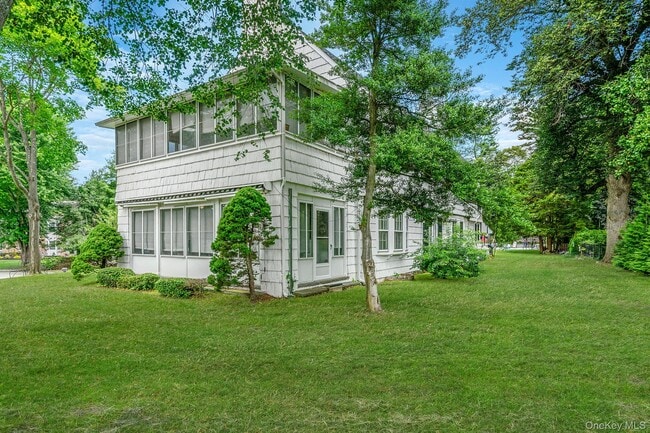 Building Photo - 5 Kohlsaat Ct