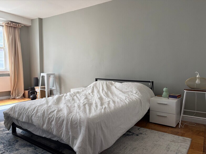 Building Photo - 580 Flatbush Ave