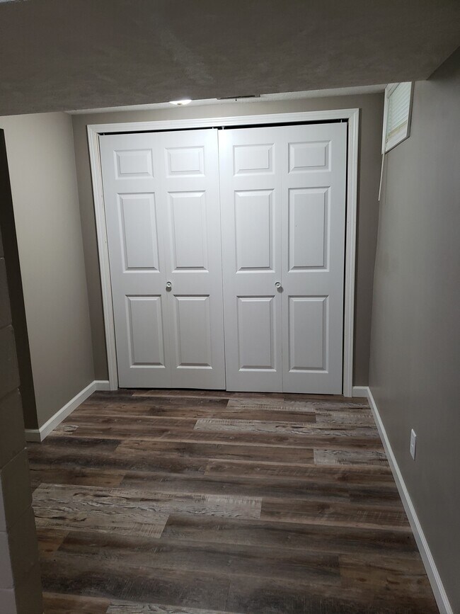 Building Photo - 5618 Huntington Ave