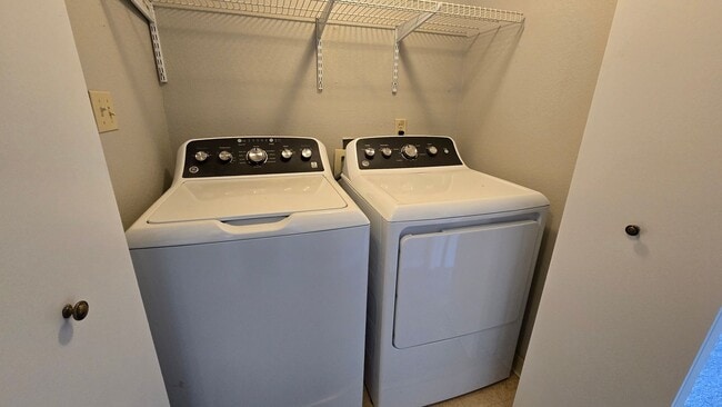 Building Photo - Wonderfully Charming NW Reno Home – Move-In Ready!