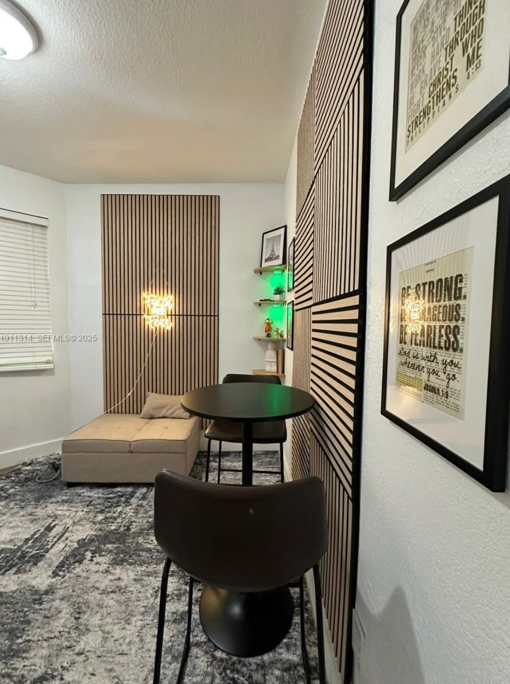 Building Photo - 10901 NW 83rd St