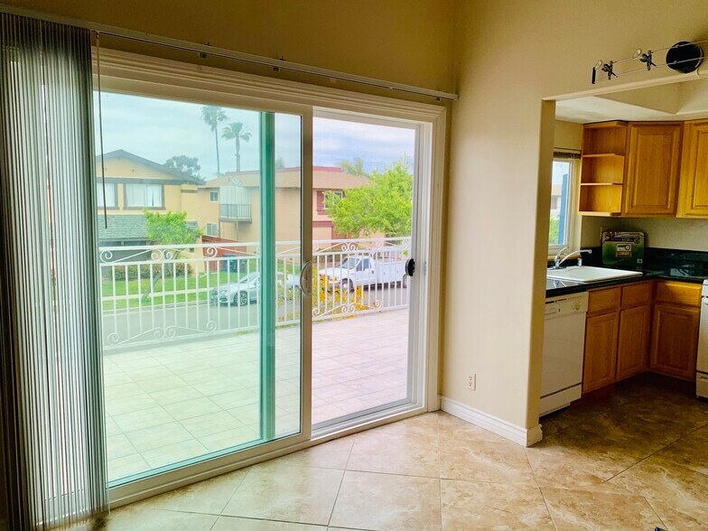 Building Photo - 1419 California St