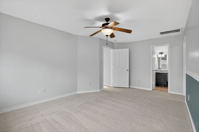 Building Photo - 3705 Whisper Walk