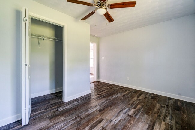 Building Photo - 3817 Wake Cir