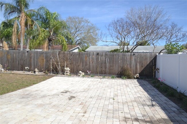 Building Photo - 746 Barbara St